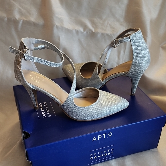Apt. 9 Good Cond Glittering Silver Heels, 7, $40 - Picture 4 of 13